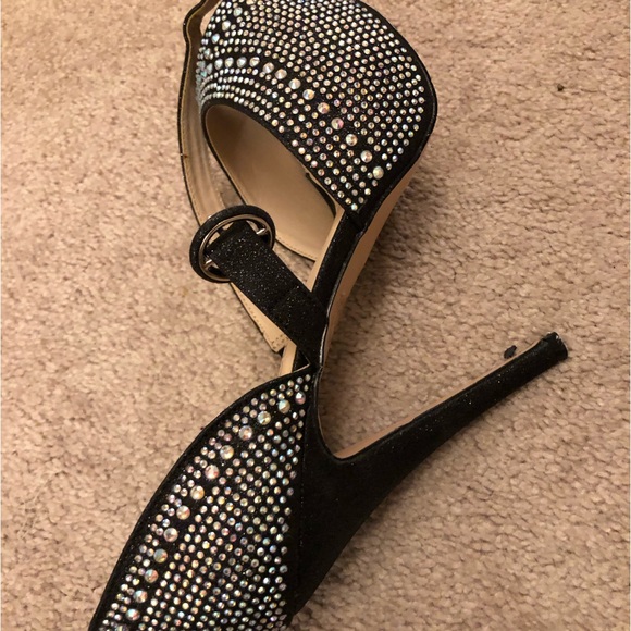 Cathy Jean bedazzled open toe strapped heels! Perfect for date night! - Picture 2 of 8